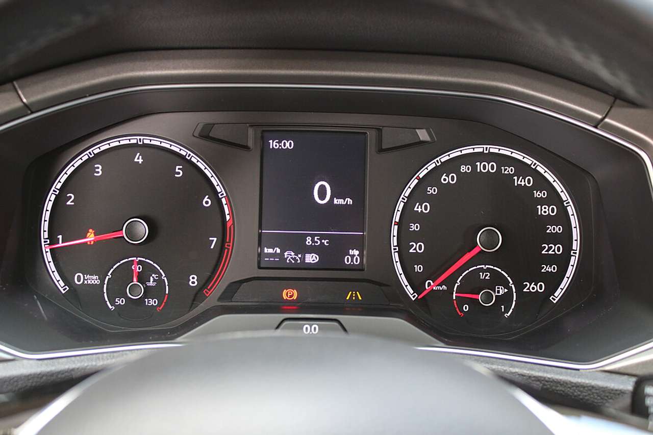 Volkswagen T-Roc  1,0 TSI Design *ACC, KESSY, Sitzheizung*