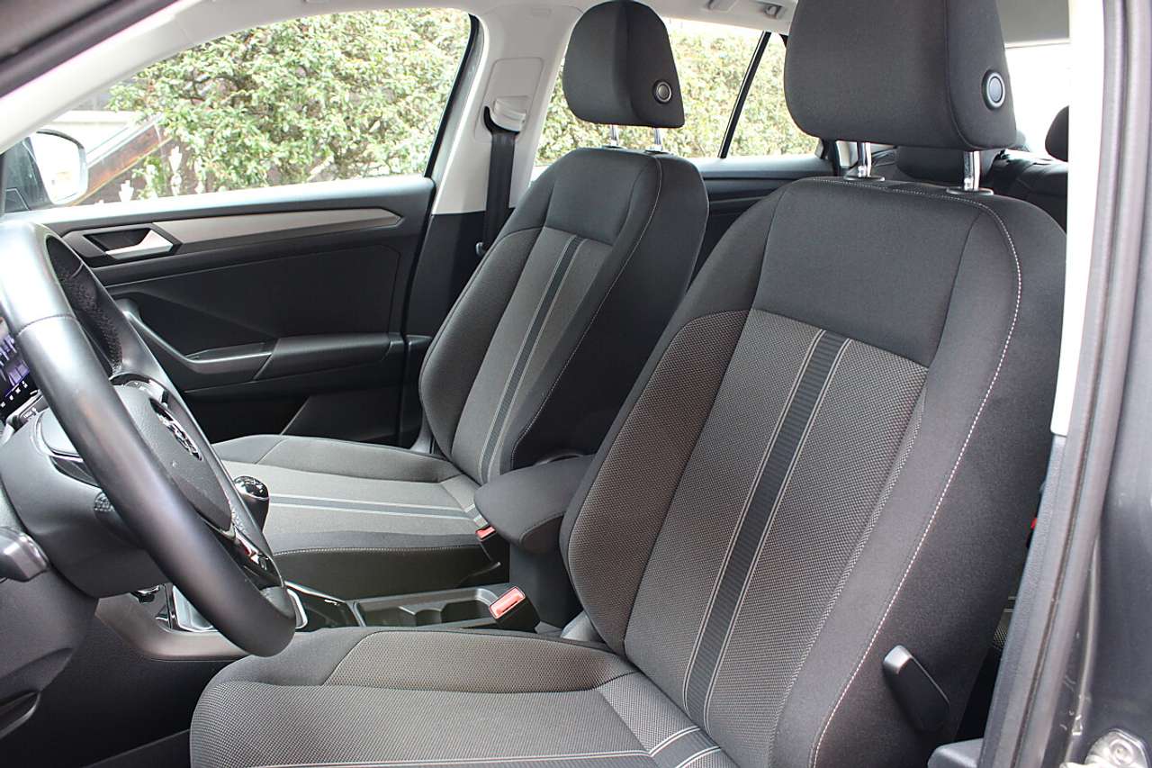 Volkswagen T-Roc  1,0 TSI Design *ACC, KESSY, Sitzheizung*