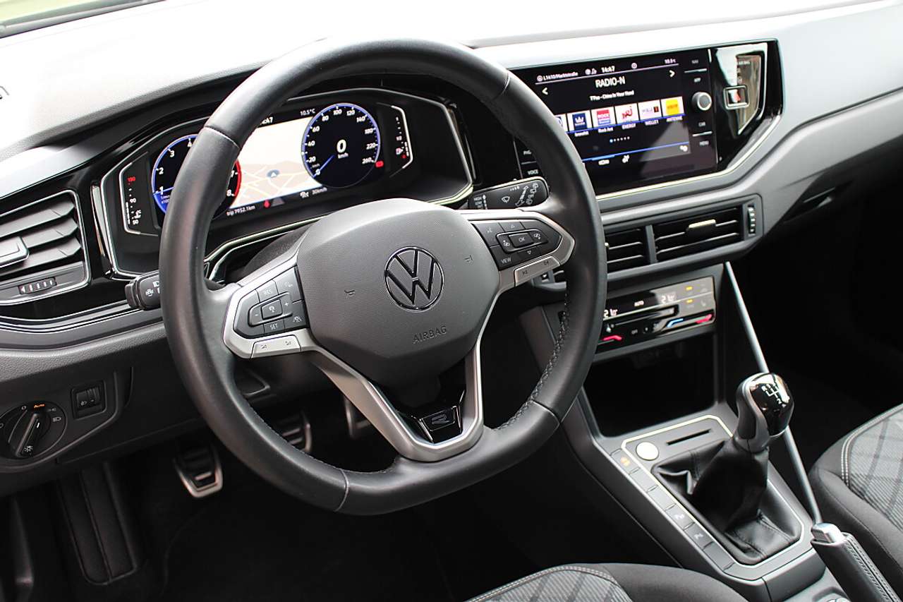 Volkswagen Taigo  1,0 TSI R-Line *KESSY, NAVI, Rü.Kam*