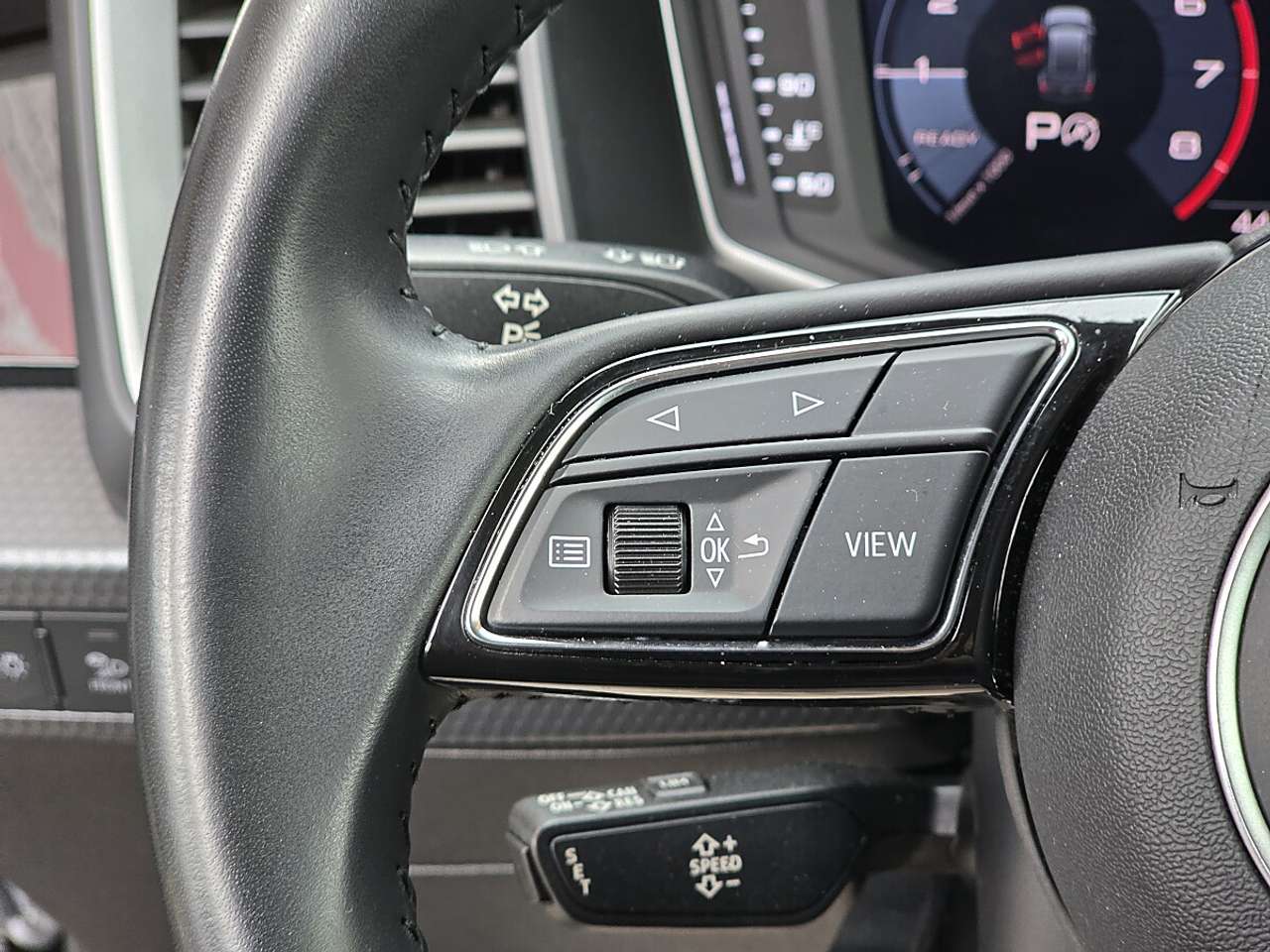 Audi A1  SB 30 TFSI intense S-tronic *Tempomat, Sitzheiz…