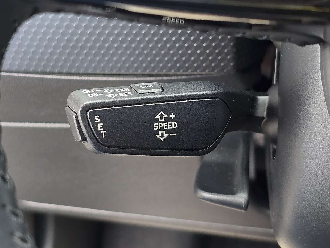 Audi A1  SB 30 TFSI intense S-tronic *Tempomat, Sitzheiz…