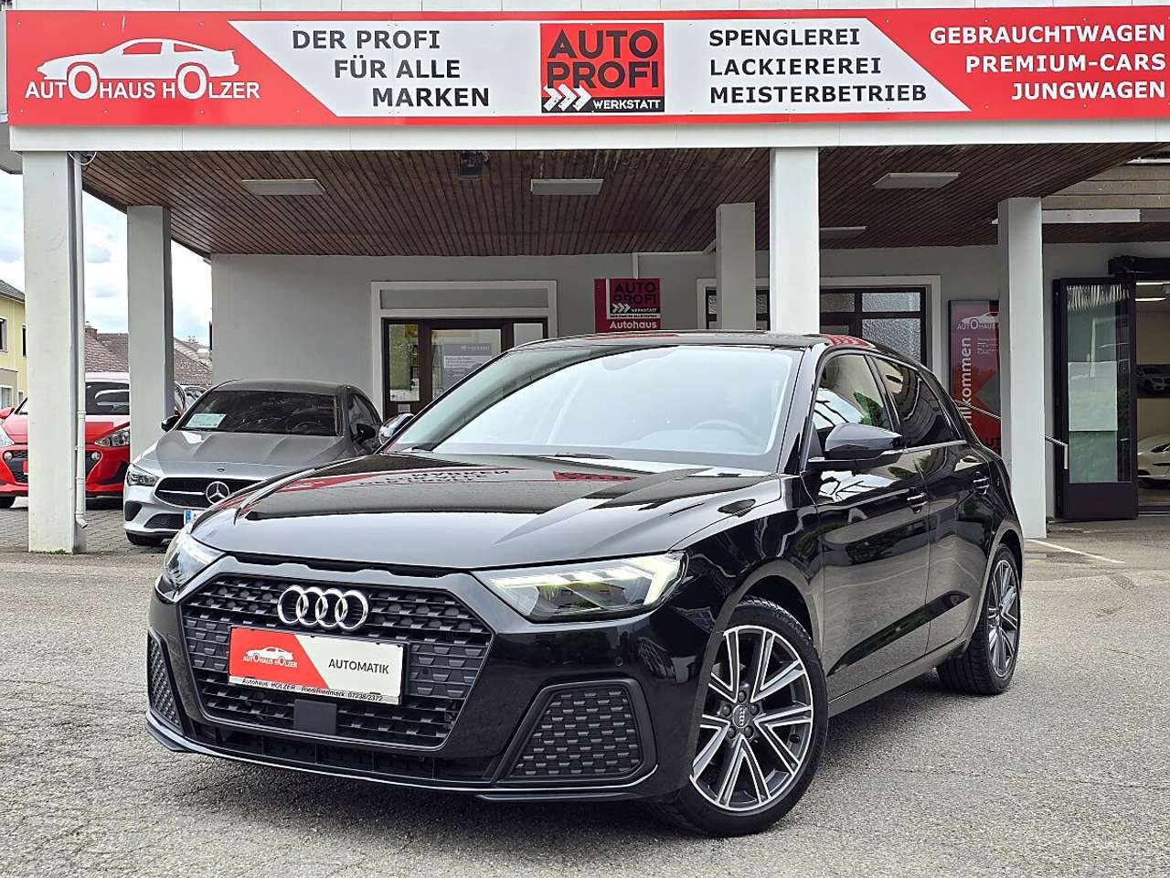 Audi A1  SB 30 TFSI intense S-tronic *Tempomat, Sitzheiz…