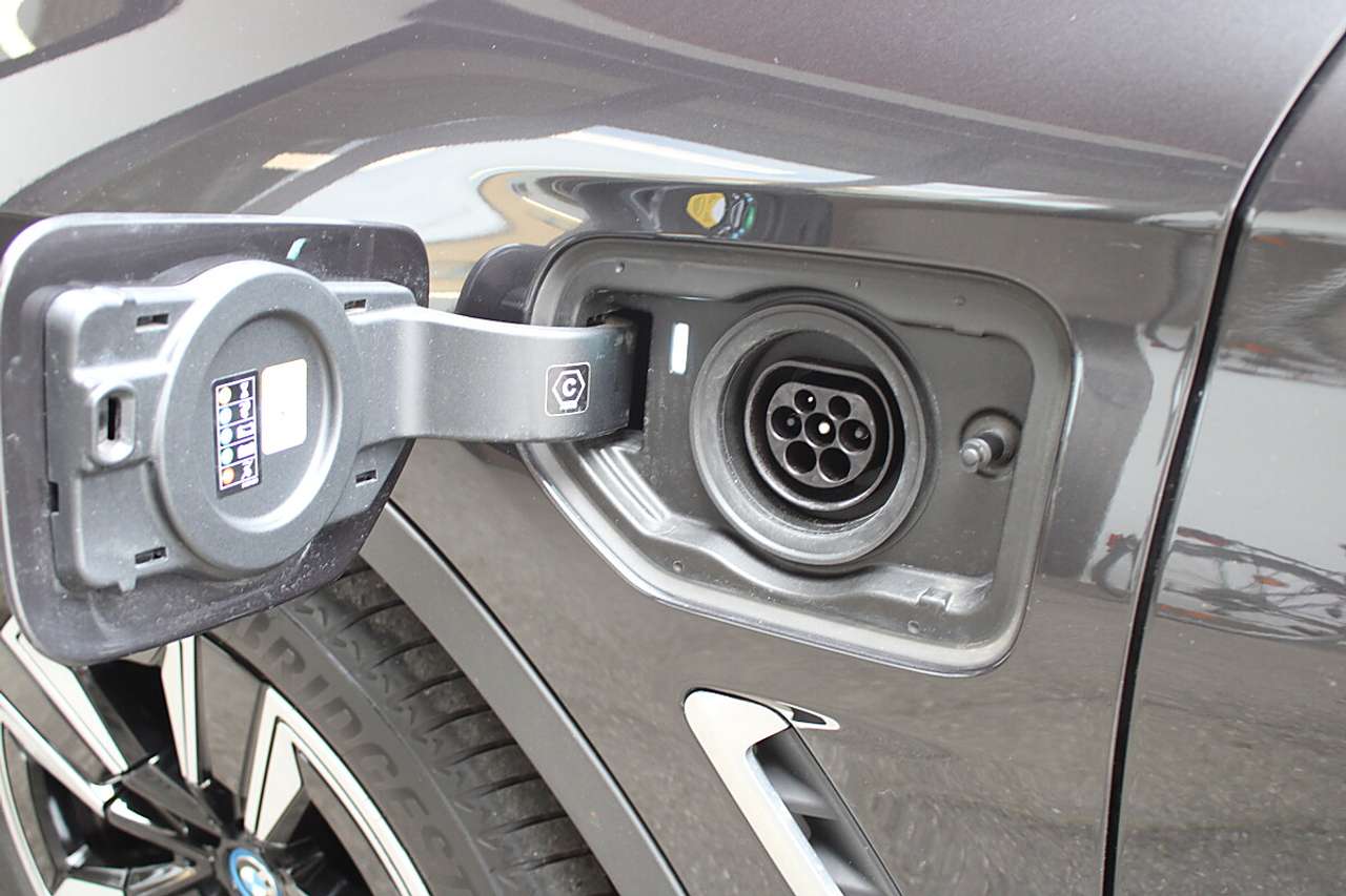 BMW X3  xDrive30e PHEV Aut. *1.Besitz, AHK, Panorama, L…