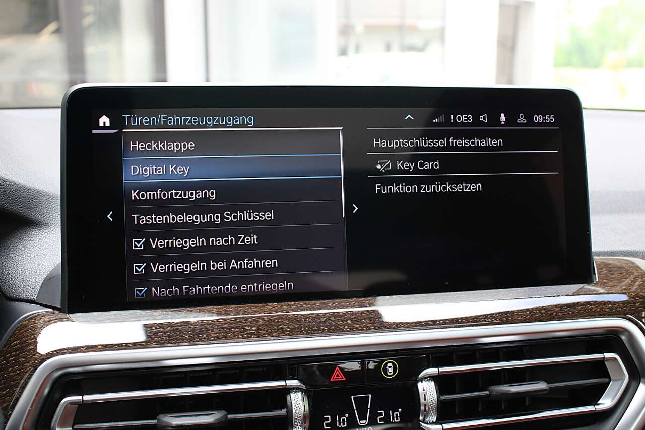 BMW X3  xDrive30e PHEV Aut. *1.Besitz, AHK, Panorama, L…