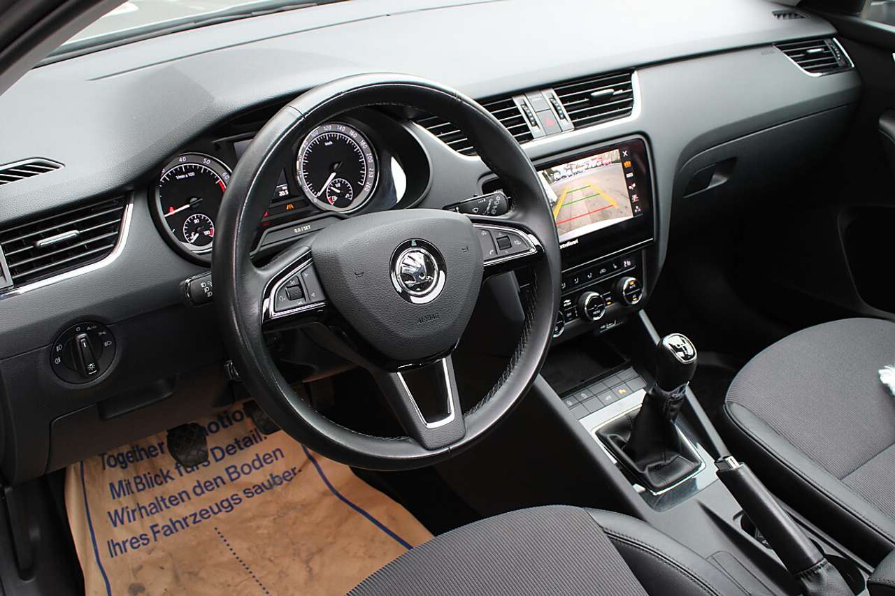 Skoda Octavia  Combi 1,0 TSI Style *Panorama, LED, NAVI, Winte…