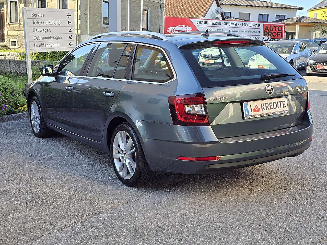 Skoda Octavia  Combi 2,0 TDI Limited DSG *ACC,Sitz-,Lenkradhei…