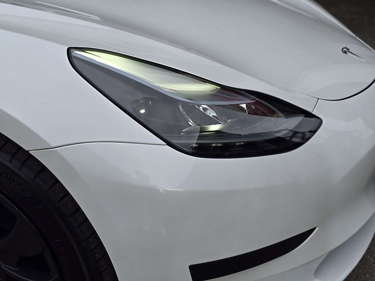 Tesla Model 3  Standard Range