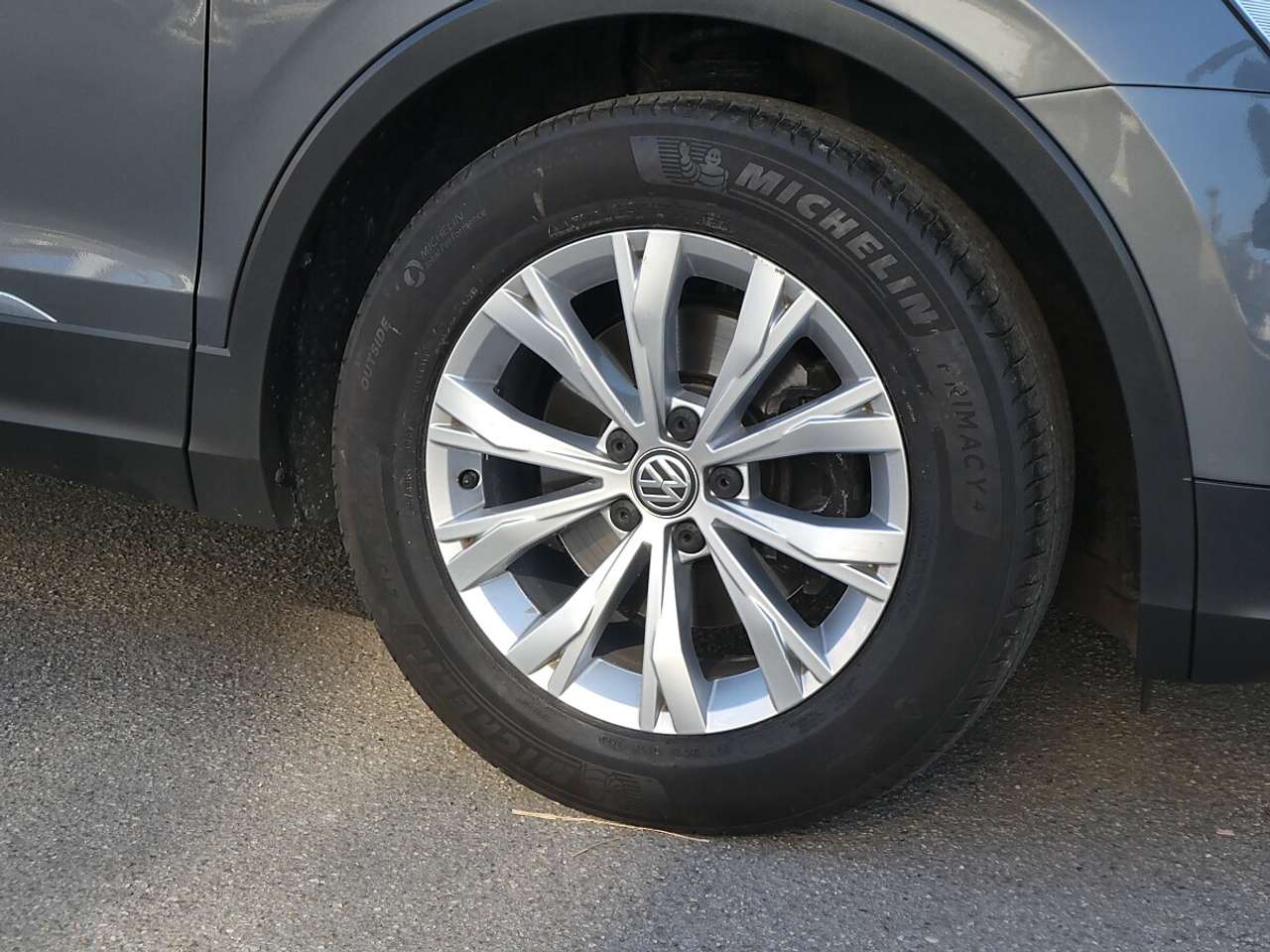 Volkswagen Tiguan  Sky 1,4 TSI Comfortline *Panorama, KESSY, NAVI*