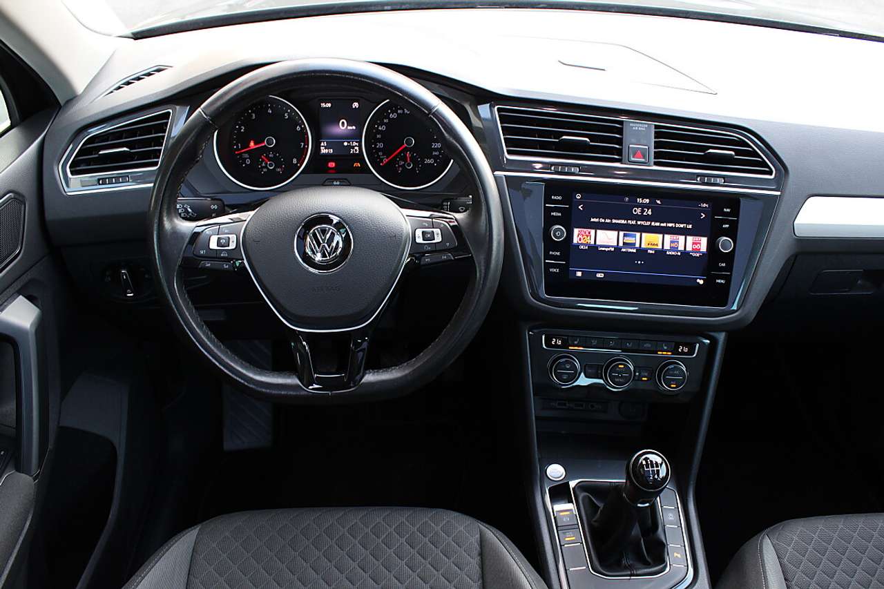 Volkswagen Tiguan  Sky 1,4 TSI Comfortline *Panorama, KESSY, NAVI*
