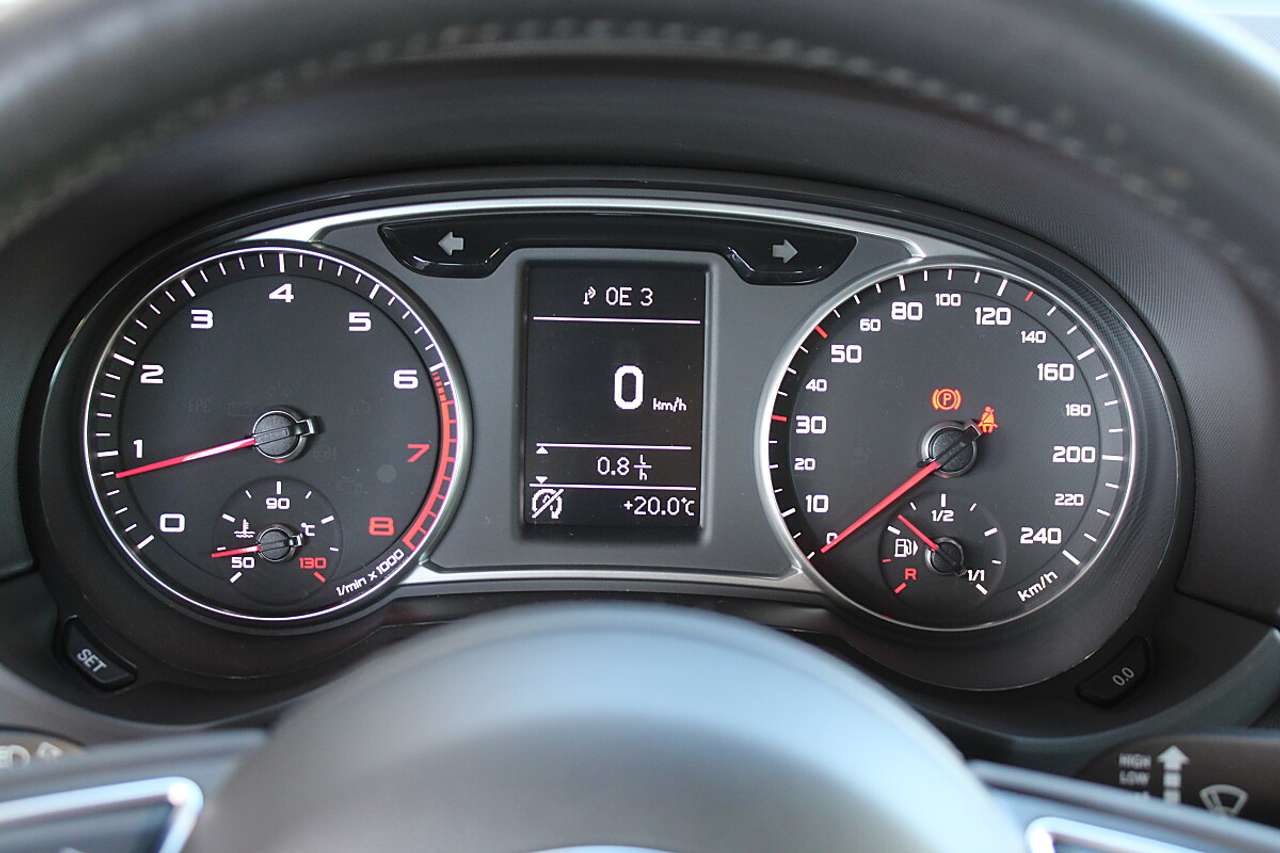 Audi A1  Sportback 1,2 TFSI S-Line *Tempomat, Freisprec…