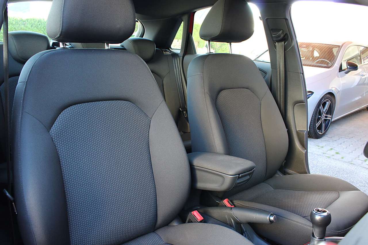 Audi A1  Sportback 1,2 TFSI S-Line *Tempomat, Freisprec…