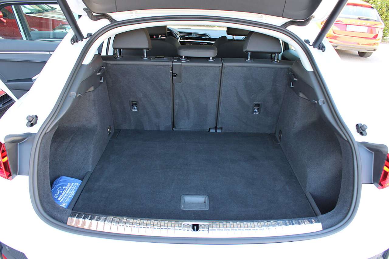 Audi Q3  Sportback 45 2.0 TFSI quattro S line *ACC, NAVI…