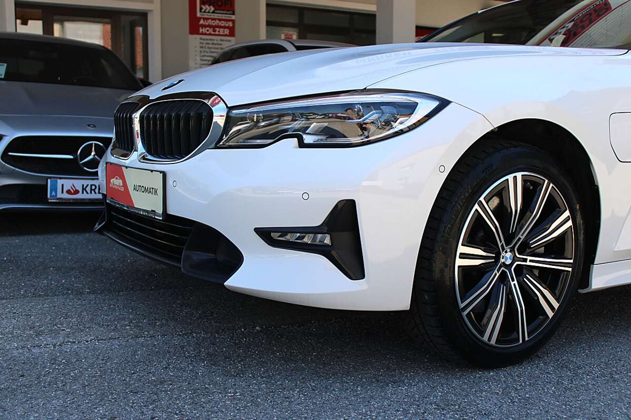 BMW 330  e PHEV Aut. Sport Line *LASER, Head-Up, M-Lenkrad*