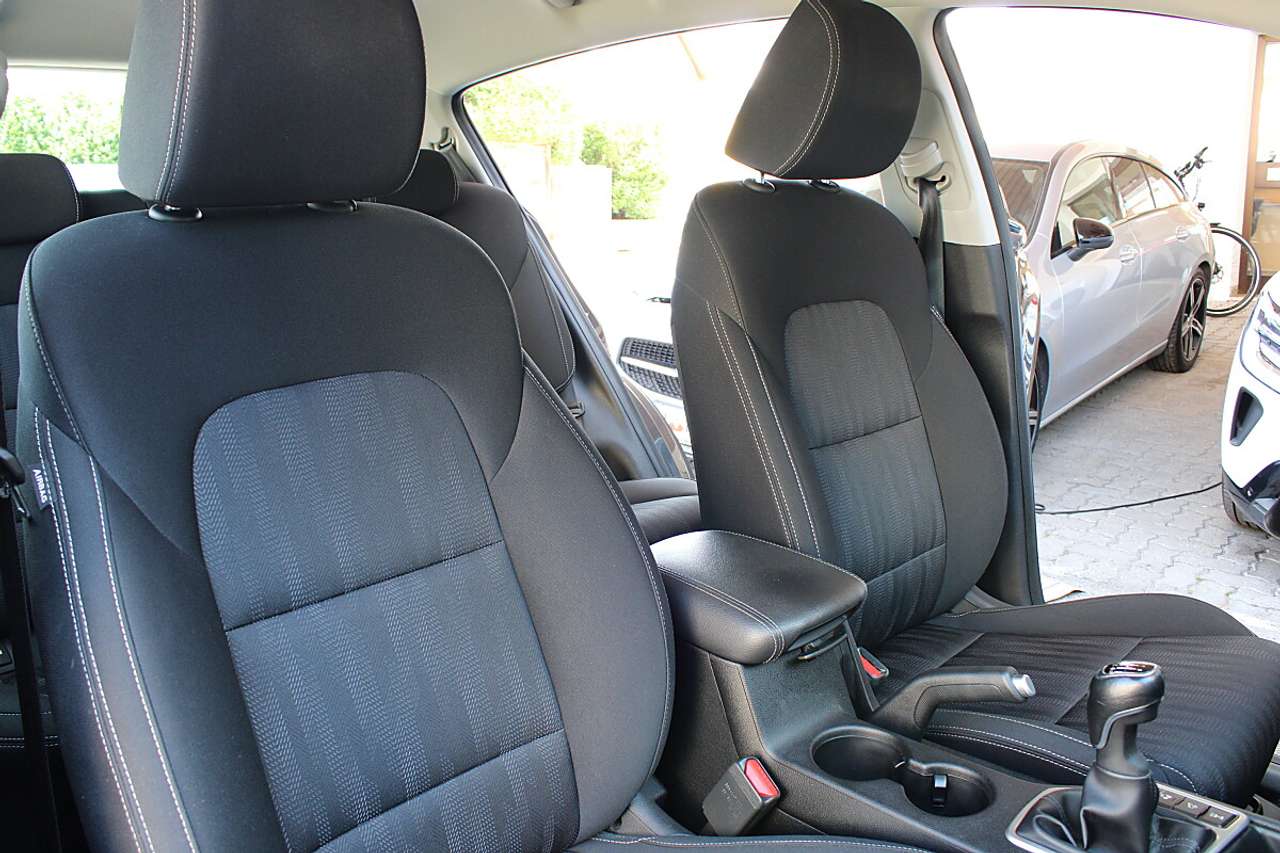 Kia Sportage  1,6 CRDI SCR MHD AWD *AHK, RF-Kamera, Tempomat,…
