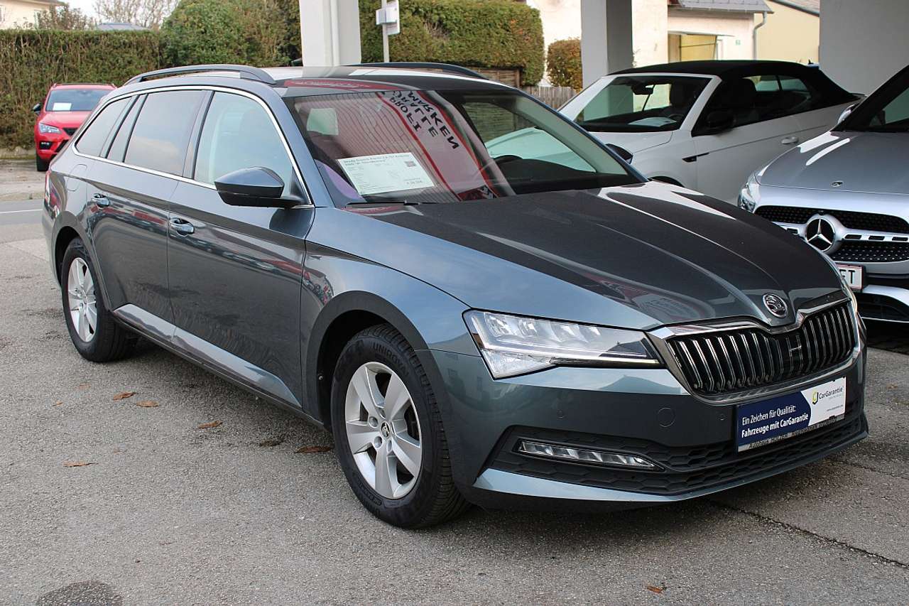 Skoda Superb  Kombi 2,0 TDI DSG *Memorysitz, NAVI, LED, Sitz…