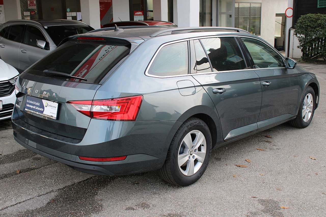 Skoda Superb  Kombi 2,0 TDI DSG *Memorysitz, NAVI, LED, Sitz…