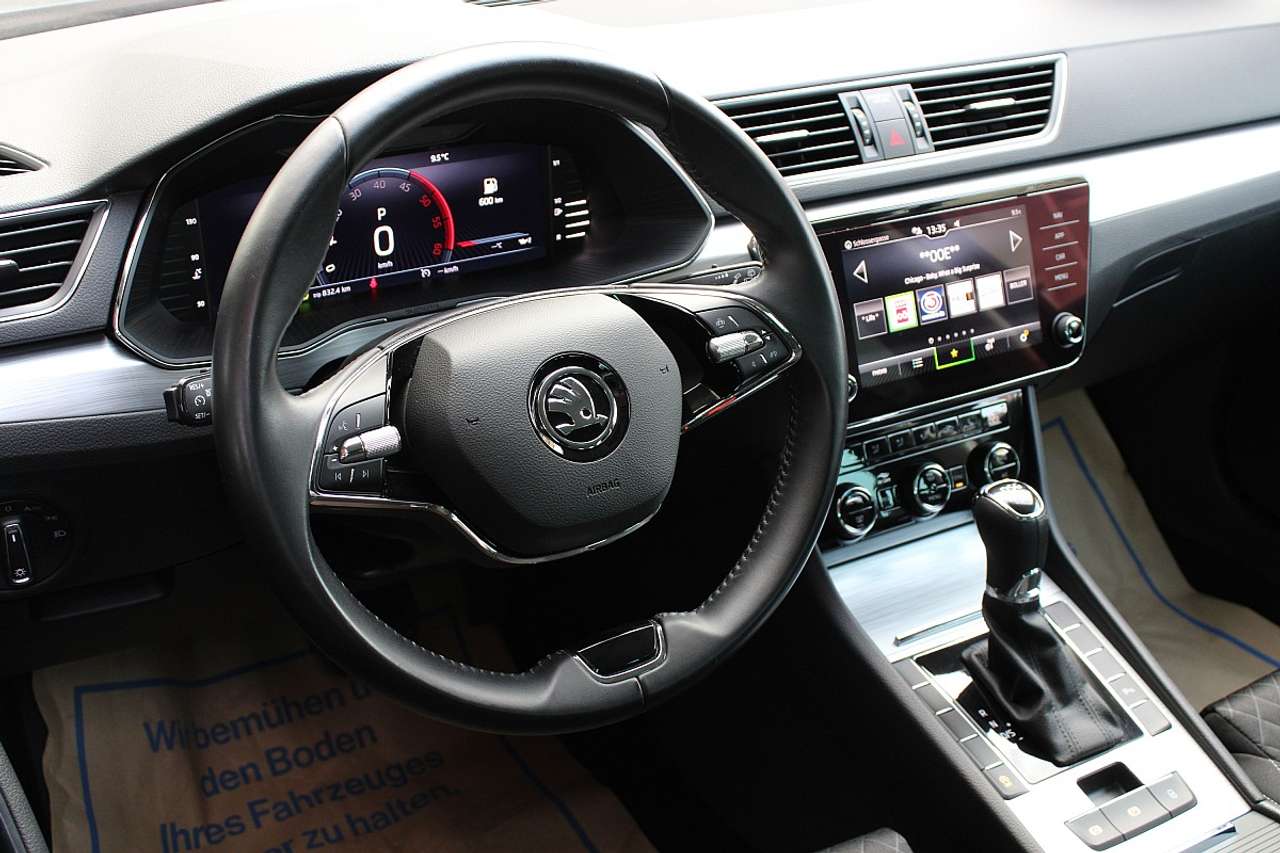Skoda Superb  Kombi 2,0 TDI DSG *Memorysitz, NAVI, LED, Sitz…